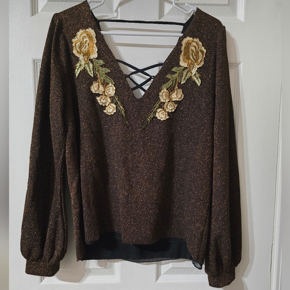 gimmicks by BKE Tops - Gimmicks by BKE Floral Embroidered Brown & Gold Metallic Top, Deep V-Neck, EUC!